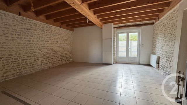 maison à vendre - 6 pièces - 107.0 m2 - ESCRENNES - 45 - CENTRE - Century 21 Mail Sud
