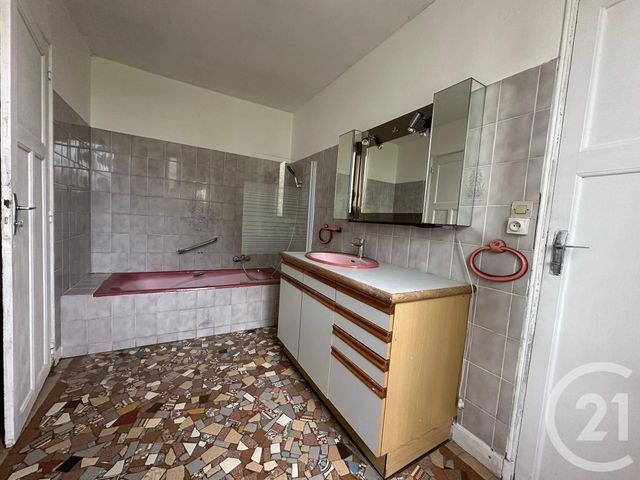 maison à vendre - 6 pièces - 193.06 m2 - BOYNES - 45 - CENTRE - Century 21 Mail Sud