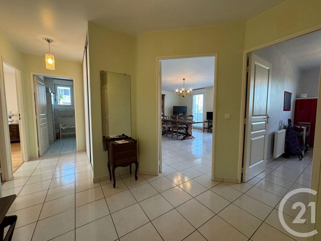 Appartement F3 à vendre - 3 pièces - 83.82 m2 - PITHIVIERS - 45 - CENTRE - Century 21 Mail Sud