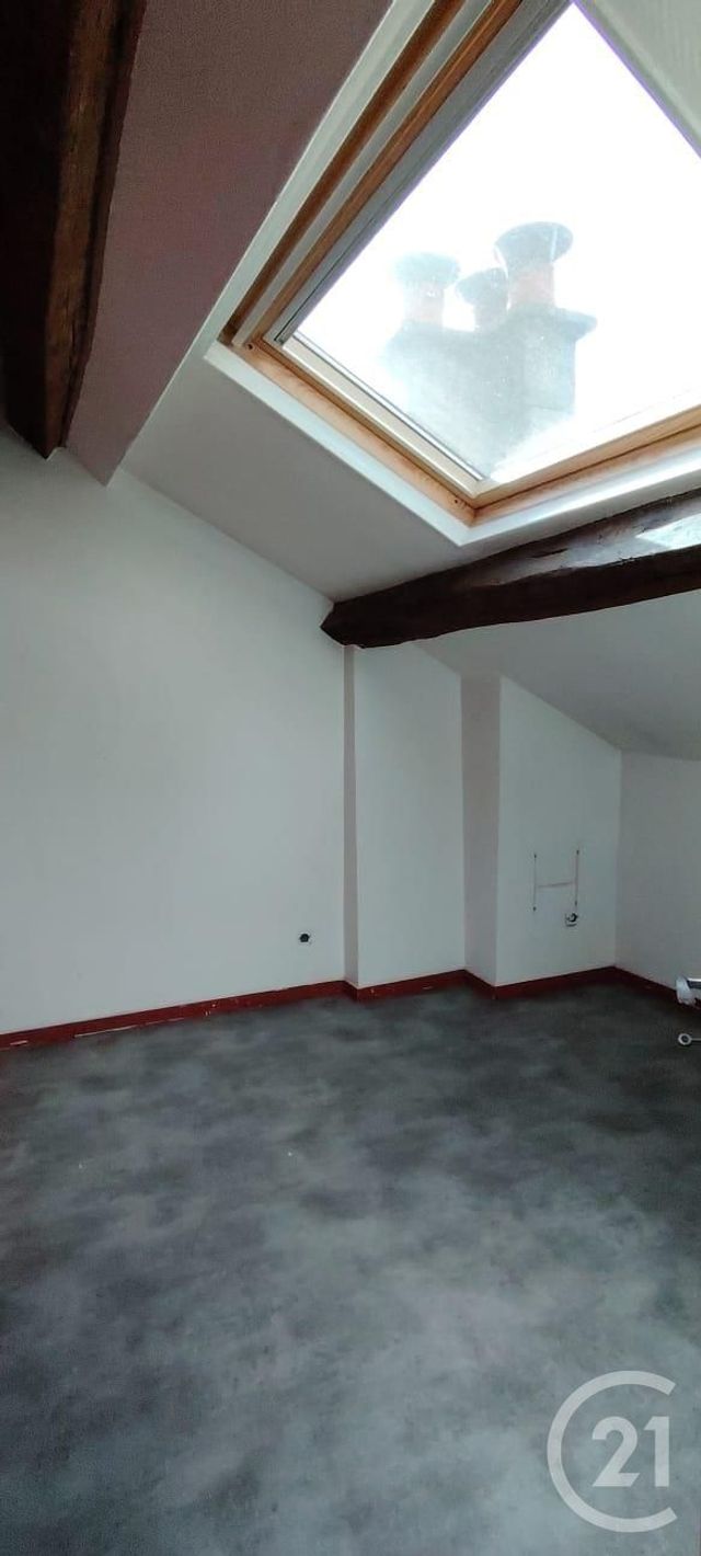 Appartement F3 à vendre - 3 pièces - 55.7 m2 - PITHIVIERS - 45 - CENTRE - Century 21 Mail Sud