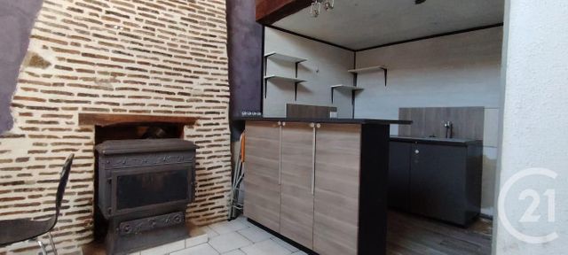 Appartement F3 à vendre - 3 pièces - 55.7 m2 - PITHIVIERS - 45 - CENTRE - Century 21 Mail Sud