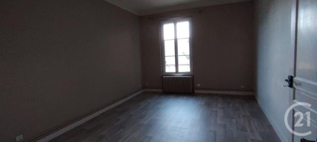 Appartement F3 à vendre - 3 pièces - 67.35 m2 - PITHIVIERS - 45 - CENTRE - Century 21 Mail Sud