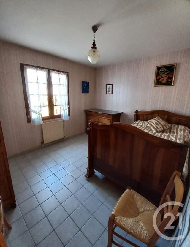 maison à vendre - 6 pièces - 152.0 m2 - YEVRE LA VILLE - 45 - CENTRE - Century 21 Mail Sud