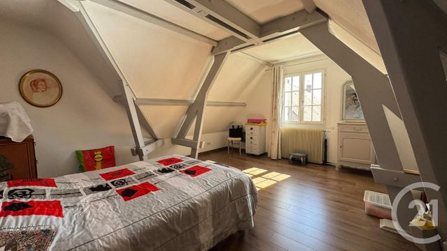 maison à vendre - 6 pièces - 183.72 m2 - YEVRE LA VILLE - 45 - CENTRE - Century 21 Mail Sud